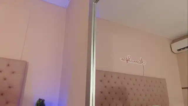 alice sofia online show from November 17, 1:28 pm