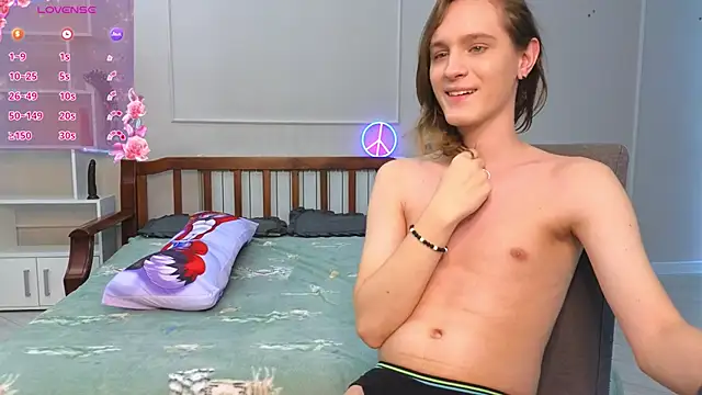 Snapshot of nikompell chatting on December 29, 4:59 am nikompell online show from December 29, 4:59 am