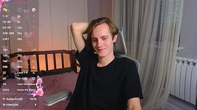 Snapshot of nikompell chatting on February 22, 6:17 am nikompell online show from February 22, 6:17 am