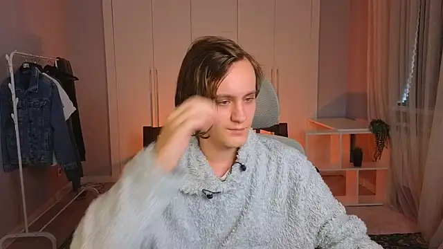 Snapshot of nikompell chatting on March 5, 4:56 am nikompell online show from March 5, 4:56 am