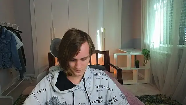 Snapshot of nikompell chatting on March 17, 2:30 am nikompell online show from March 17, 2:30 am