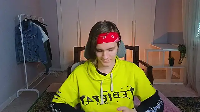 Snapshot of nikompell chatting on March 22, 2:27 am nikompell online show from March 22, 2:27 am