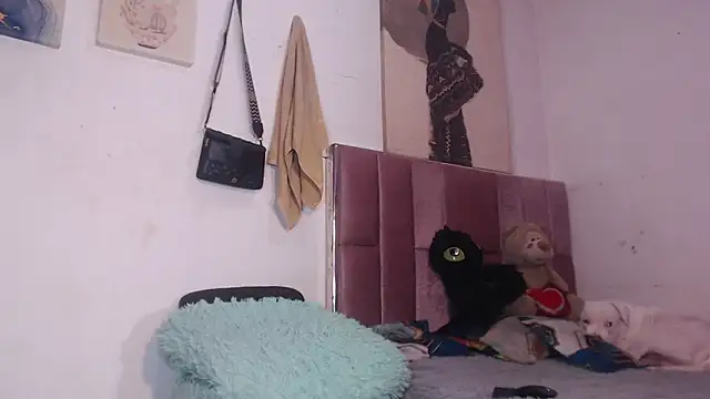 Snapshot of princes_bigcock_1 chatting on December 5, 7:06 am princes bigcock 1 online show from December 5, 7:06 am