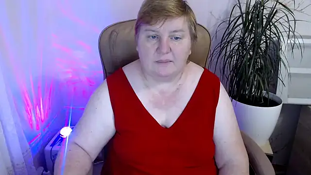 Snapshot of Limonka-Fire chatting on December 3, 12:49 pm Limonka-Fire online show from December 3, 12:49 pm
