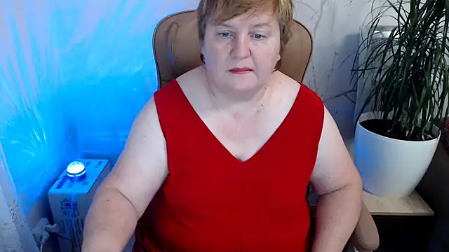 Snapshot of Limonka-Fire chatting on December 8, 8:36 pm Limonka-Fire online show from December 8, 8:36 pm