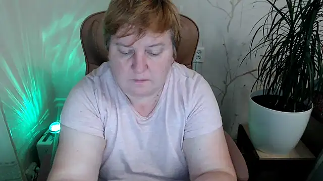 Snapshot of Limonka-Fire chatting on December 10, 9:22 pm Limonka-Fire online show from December 10, 9:22 pm