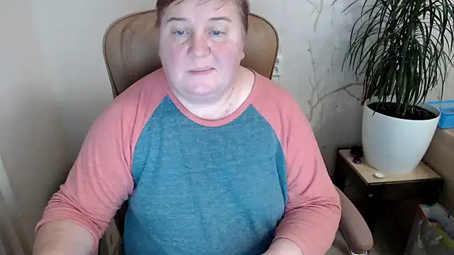 Snapshot of Limonka-Fire chatting on January 17, 4:47 pm Limonka-Fire online show from January 17, 4:47 pm
