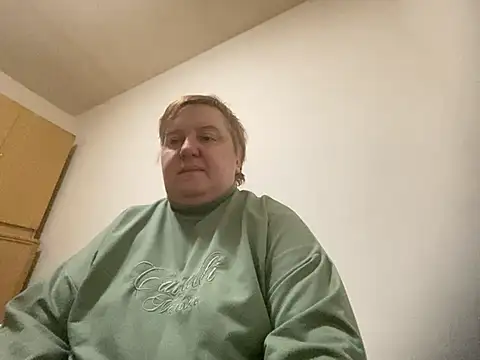 Snapshot of Limonka-Fire chatting on February 17, 6:15 pm Limonka-Fire online show from February 17, 6:15 pm