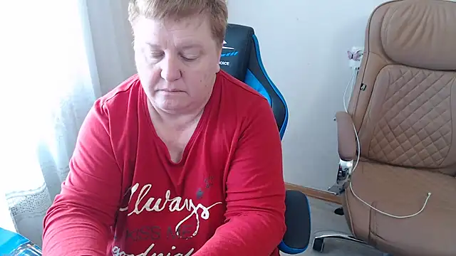 Snapshot of Limonka-Fire chatting on April 27, 9:18 am Limonka-Fire online show from April 27, 9:18 am