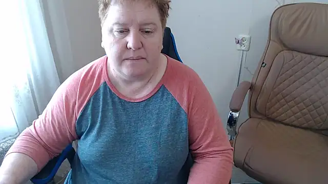 Snapshot of Limonka-Fire chatting on April 28, 9:03 am Limonka-Fire online show from April 28, 9:03 am