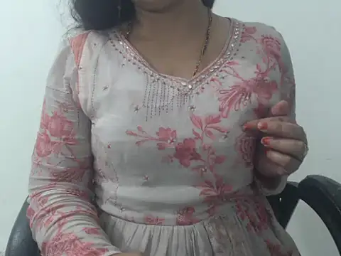 Snapshot of Jannat_ji chatting on June 12, 1:43 pm Jannat ji online show from June 12, 1:43 pm