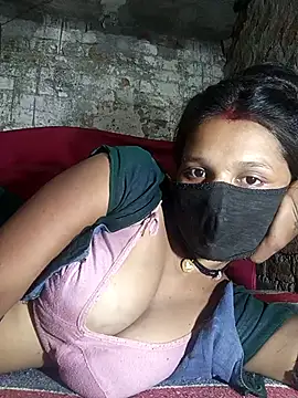 Hoty girl 143 online show from July 12, 4:36 am