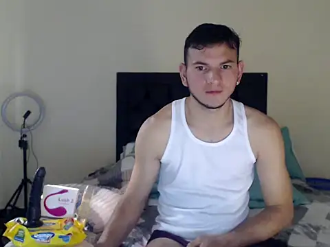 Snapshot of Latin_Boy24 chatting on March 14, 1:27 pm Latin Boy24 online show from March 14, 1:27 pm