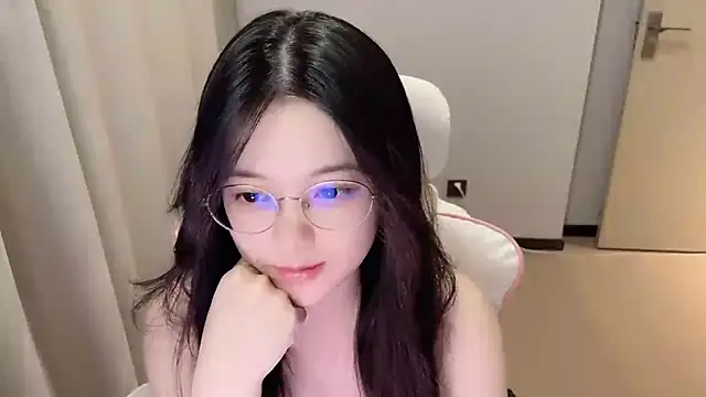 Snapshot of max688 chatting on July 28, 12:23 pm max688 online show from July 28, 12:23 pm