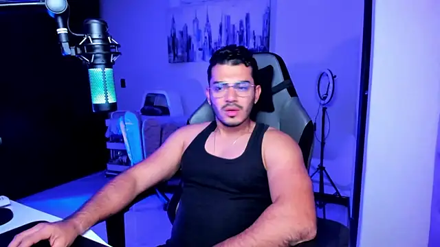 BrunoD31 online show from October 27, 4:49 am