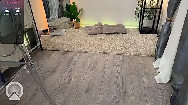 Lella Ryann  online show from February 21, 7:10 pm