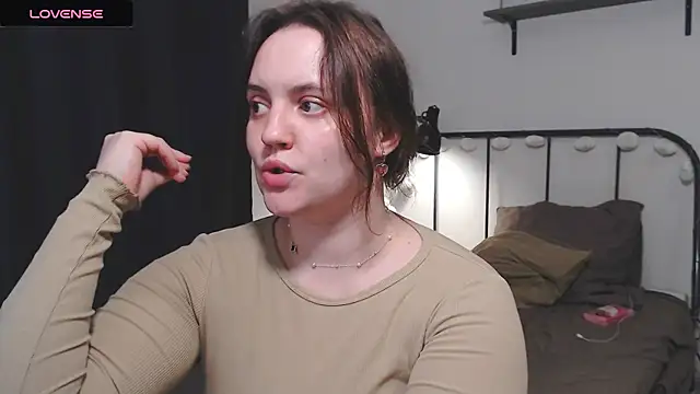 Snapshot of Lella_Ryann_ chatting on June 7, 9:18 pm Lella Ryann online show from June 7, 9:18 pm