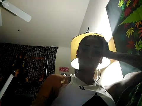 Snapshot of SexiiiMexiii chatting on December 31, 2:19 am SexiiiMexiii online show from December 31, 2:19 am