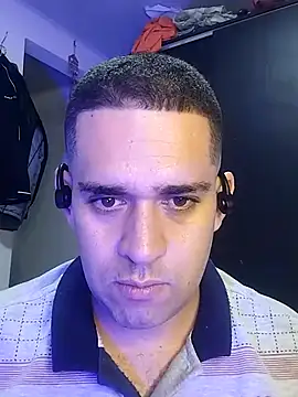 Snapshot of CRISTHIAN_GREY01 chatting on March 12, 3:24 am CRISTHIAN GREY01 online show from March 12, 3:24 am