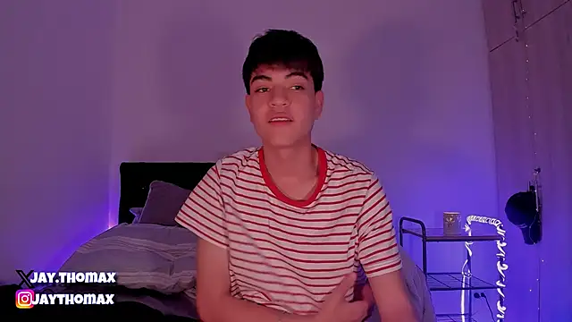 Snapshot of JaycoThomas chatting on December 19, 4:23 am JaycoThomas online show from December 19, 4:23 am