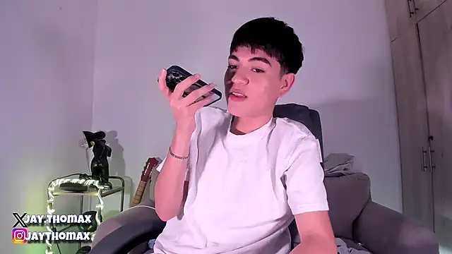 Snapshot of JaycoThomas chatting on February 18, 10:14 pm JaycoThomas online show from February 18, 10:14 pm