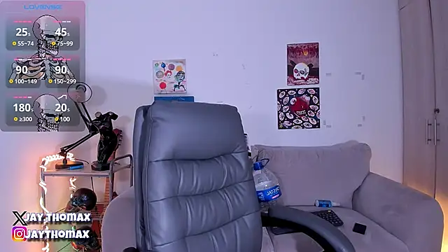 Snapshot of JaycoThomas chatting on March 14, 10:18 am JaycoThomas online show from March 14, 10:18 am