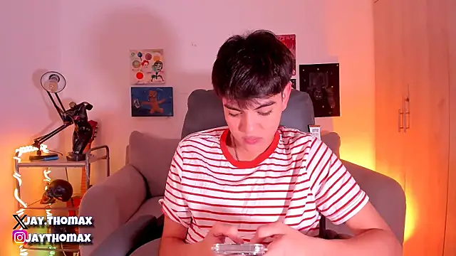 Snapshot of JaycoThomas chatting on March 19, 1:32 am JaycoThomas online show from March 19, 1:32 am