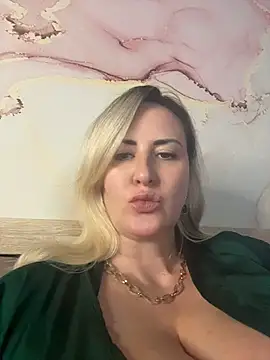 Snapshot of LanaShockk chatting on July 22, 10:01 pm LanaShockk online show from July 22, 10:01 pm