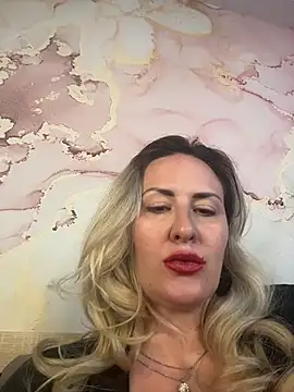 Snapshot of LanaShockk chatting on August 1, 5:50 am LanaShockk online show from August 1, 5:50 am