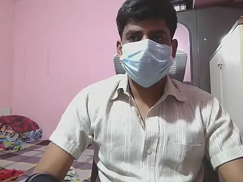 KissesBoyAD online show from October 31, 6:20 pm