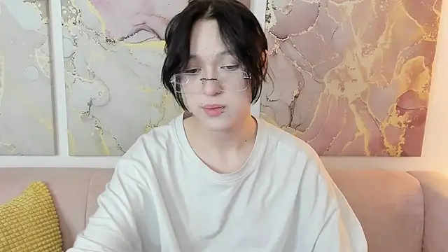 fiamoory online show from March 15, 4:07 am