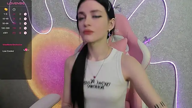 Snapshot of Molly_Crystall chatting on July 1, 3:52 am Molly Crystall online show from July 1, 3:52 am