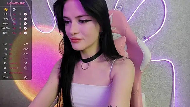 Snapshot of Molly_Crystall chatting on July 17, 4:19 am Molly Crystall online show from July 17, 4:19 am