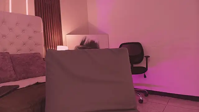 alisson sanders online show from February 18, 1:18 pm