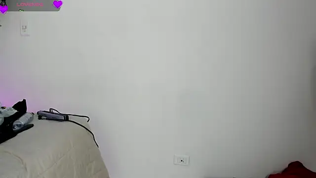 Snapshot of JulietaKane chatting on July 7, 9:08 pm JulietaKane online show from July 7, 9:08 pm