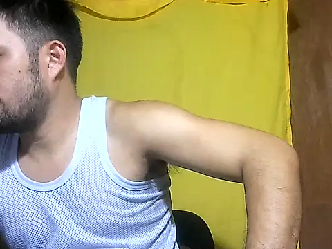 Snapshot of HairyHottestpinoyHandsome chatting on July 15, 12:32 pm HairyHottestpinoyHandsome online show from July 15, 12:32 pm
