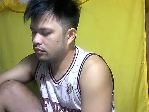 Snapshot of HairyHottestpinoyHandsome chatting on July 28, 2:07 am HairyHottestpinoyHandsome online show from July 28, 2:07 am