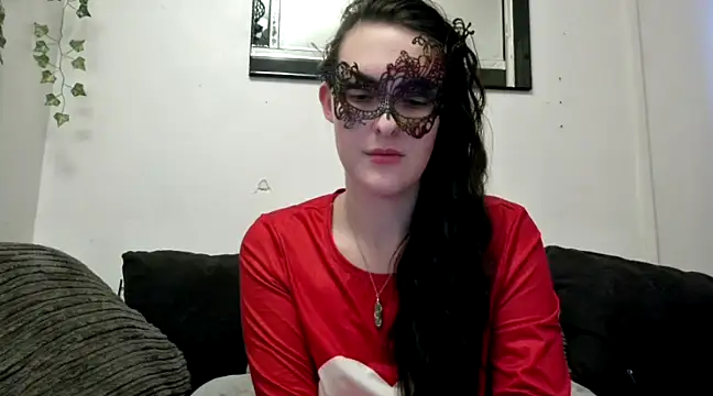 LexiSnowUK online show from January 5, 2:41 pm