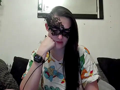 LexiSnowUK online show from January 14, 6:17 pm