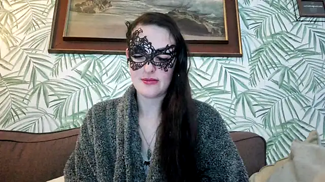 LexiSnowUK online show from March 11, 10:18 am