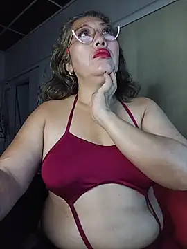 anniecoopeer online show from June 3, 10:29 am