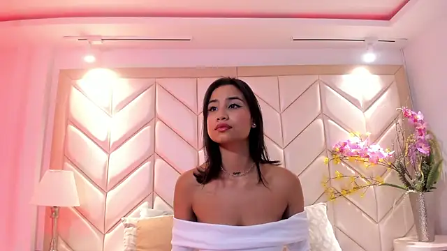 NairobiLee online show from November 2, 10:06 am