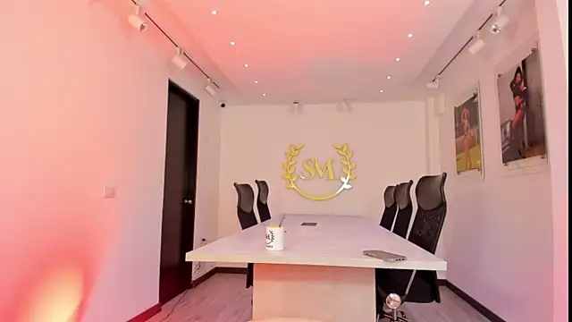 NairobiLee online show from January 7, 10:18 am