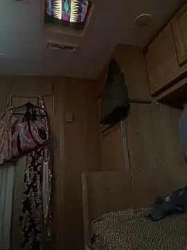 HoneyBdaQueen online show from January 3, 4:16 pm