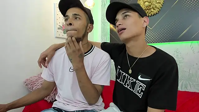 Snapshot of JordanAndAndrew chatting on January 16, 8:14 pm JordanAndAndrew online show from January 16, 8:14 pm