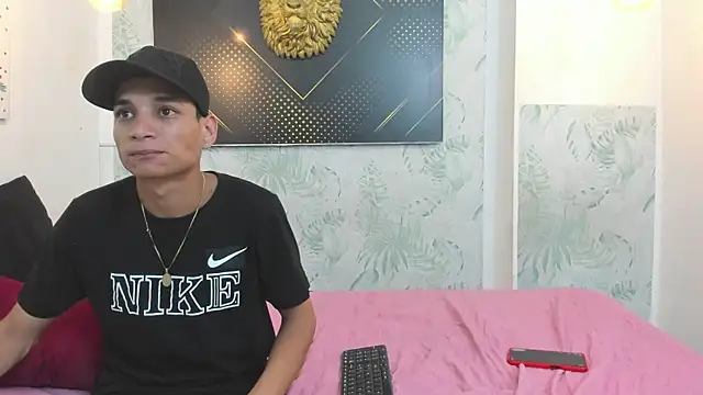 Snapshot of JordanAndAndrew chatting on March 1, 7:48 pm JordanAndAndrew online show from March 1, 7:48 pm