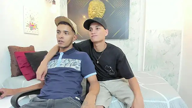 Snapshot of JordanAndAndrew chatting on March 13, 8:22 pm JordanAndAndrew online show from March 13, 8:22 pm