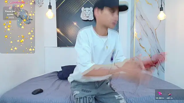 Snapshot of JordanAndAndrew chatting on October 7, 7:44 pm JordanAndAndrew online show from October 7, 7:44 pm