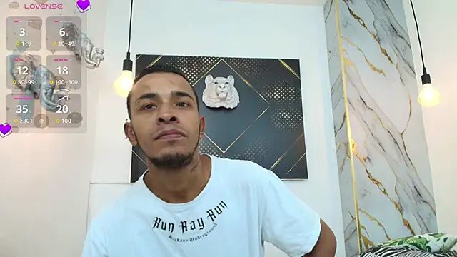 Snapshot of JordanAndAndrew chatting on October 18, 7:58 pm JordanAndAndrew online show from October 18, 7:58 pm