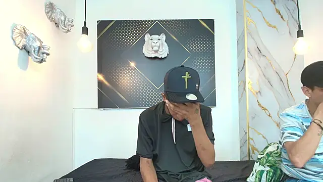 Snapshot of JordanAndAndrew chatting on November 26, 8:10 pm JordanAndAndrew online show from November 26, 8:10 pm